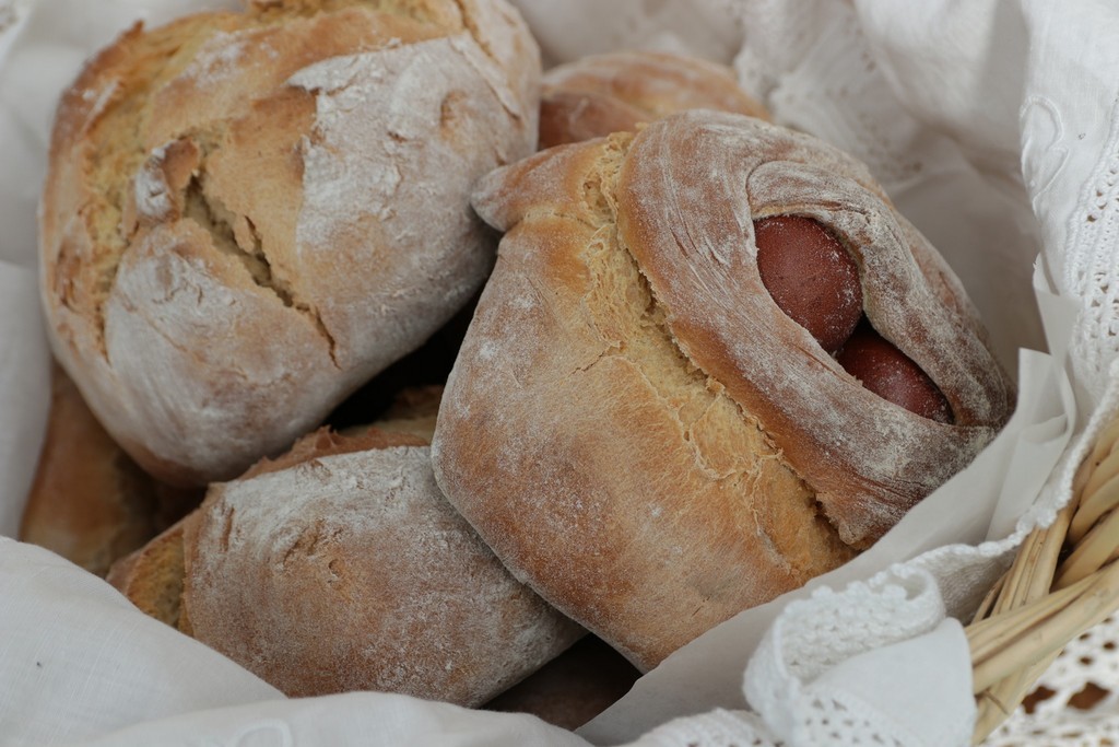 Rota das Padeiras: a program to enhance the tradition of Bread